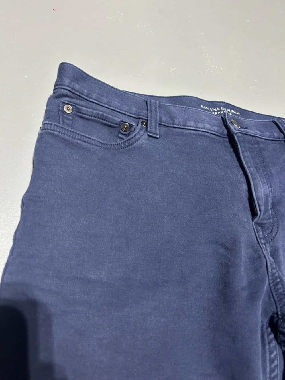 Banana Republic Blue Traveler Skinny Fit Stretch Soft Jean Pants (Men’s 34 x 32)